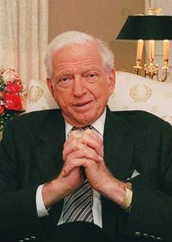 Ficheiro:Sidney Sheldon.jpg