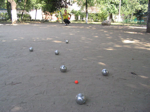 Fișier:Jucator petanque.jpg