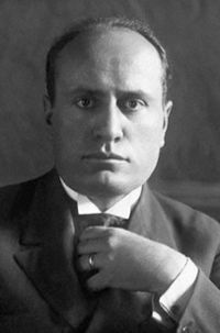 Fișier:Benito Mussolini Face.jpg