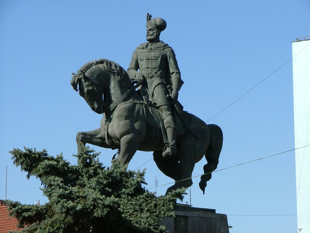 Sculptura si statuile - Pagina 7 20110520072914!Statuia_lui_Mihai_Viteazu_din_Cluj-Napoca