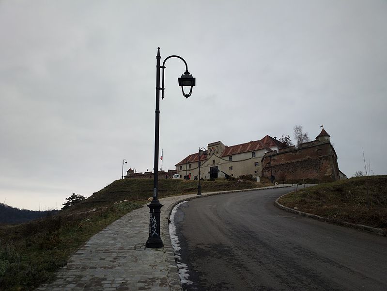 Fișier:Cetate Brasov 2013-12-31-0706.jpg