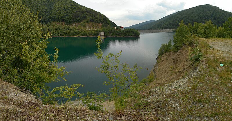 Fișier:Lacul Râusor.jpg