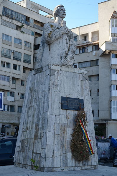 Fișier:Monumentul Generalului Gheorghe Magheru, Târgu Jiu.JPG
