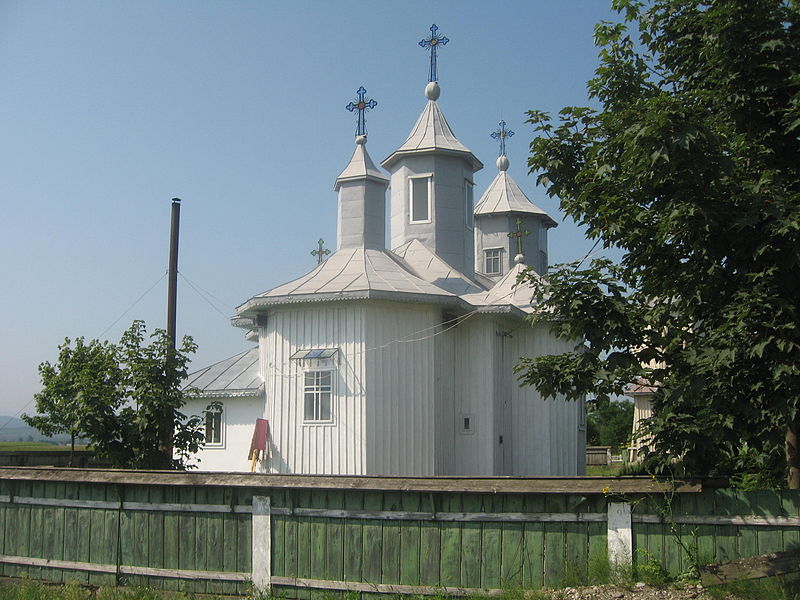Fișier:Biserica Sf. Parascheva din Dumbrava2.jpg