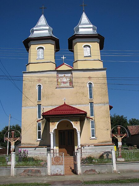 Fișier:Biserica Adormirea Maicii Domnului.jpg