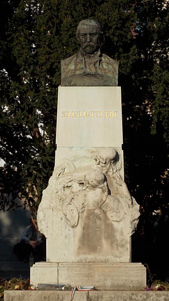 Fișier:Szigligeti Ede statue - Oradea.JPG