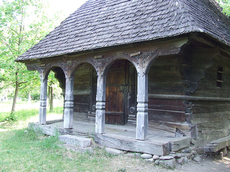 Fișier:Biserica de lemn din Gheghie04.jpg