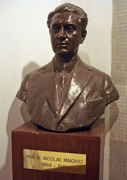 Fișier:Nicolae Minovici bust.jpg