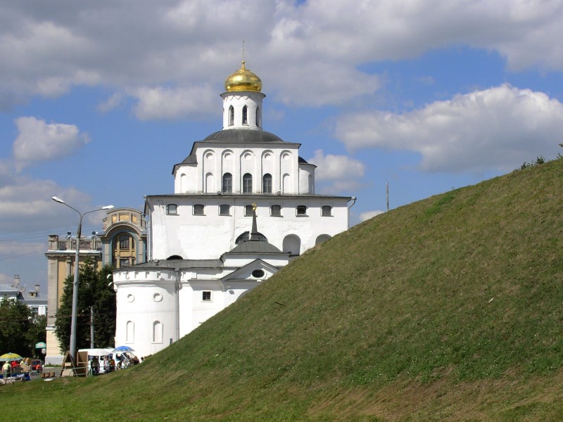 Файл:Vladimir gate 04 08 2005.jpg