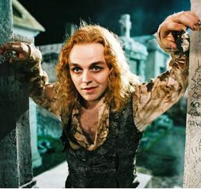 Файл:Matthew Newton as Armand.jpg