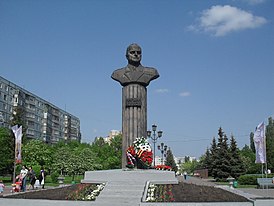 Памятник Жукову в 2011 году