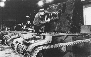 Т-26-6 в процессе изготовления на Кировском заводе (октябрь 1941)