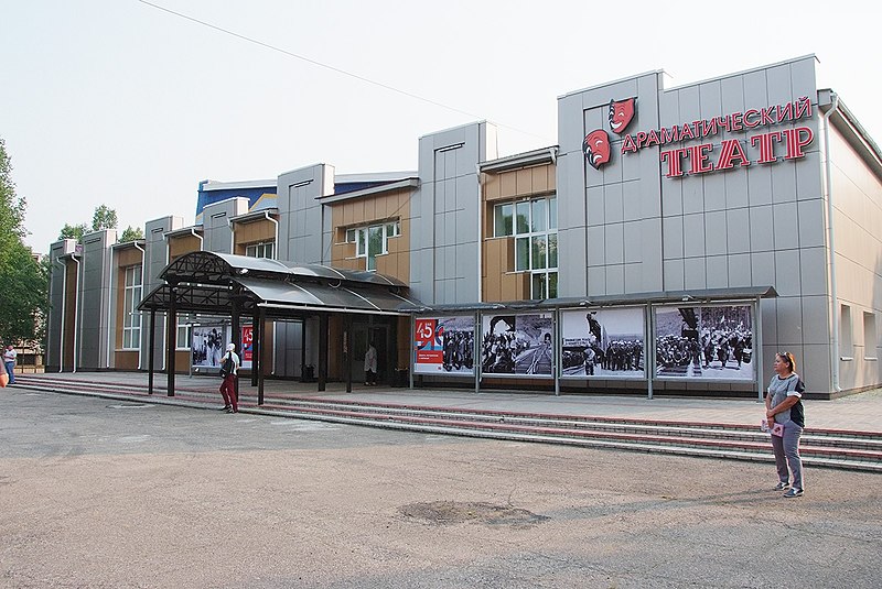 Файл:Tynda Theater.jpg