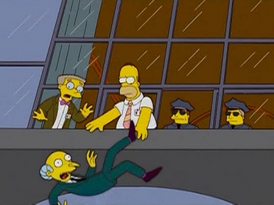 Гомер кидает мистера Бёрнса в толпу, став директором АЭС
