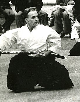 П. Калинин в 1989 году с показательными выступлении в команде «Сэкай» на чемпионате по каратэ