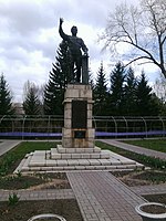Памятник Кирову в Усть-Каменогорске