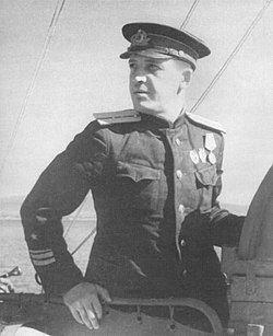 Н. И. Сипягин на мостике катера (1943 г.)