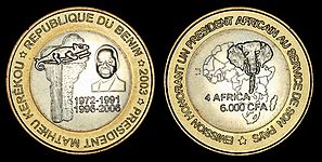 Монета в 4 Африки