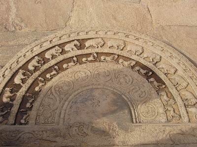ගොනුව:Polonnaruwa 1.jpg