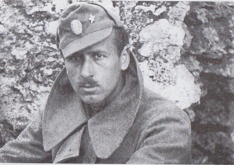Skeda:Petriti, djali i madh i Musa Demit, njëri prej partizanëve të parë të çetës antifashiste të Filatit (1943).jpg