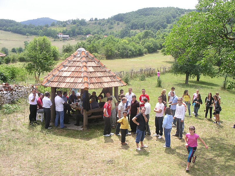 Skeda:Takimi në Kokaj.JPG