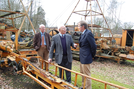 Bielde:Strenge-Bagger.jpg