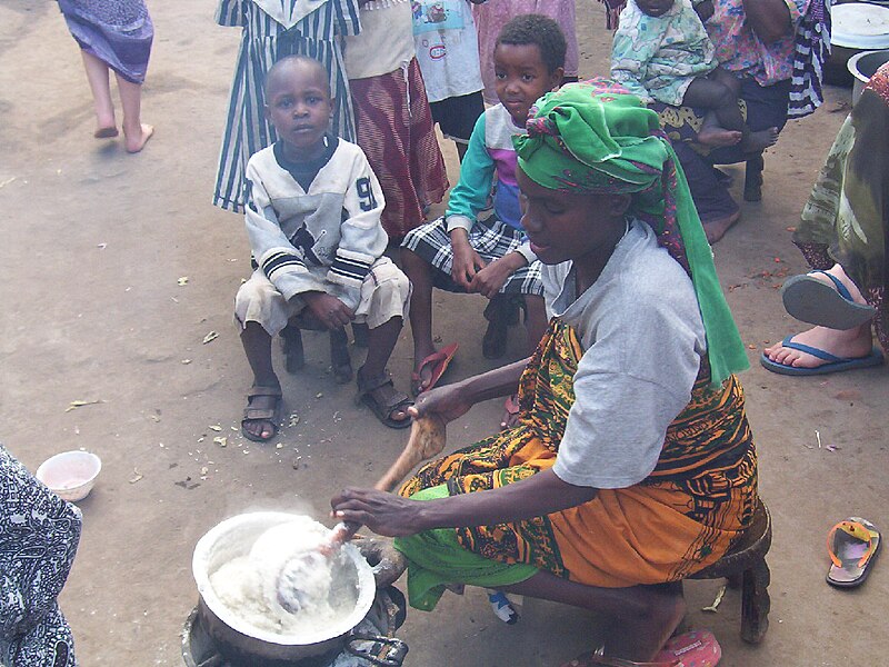 Faili:Kusonga-ugali.JPG