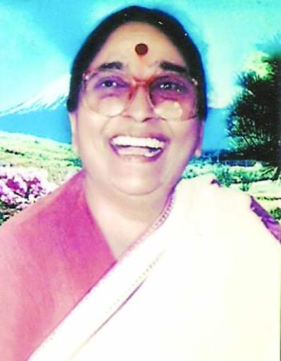 దస్త్రం:Veeramachaneni Sarojini.jpg