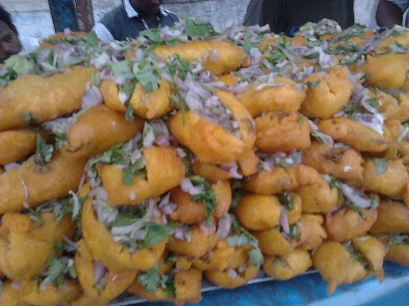 దస్త్రం:Mirchi Bajji.jpg