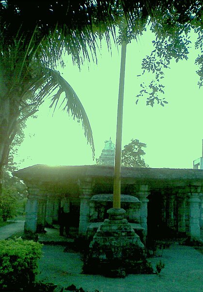 దస్త్రం:IruveMDi temple.jpg