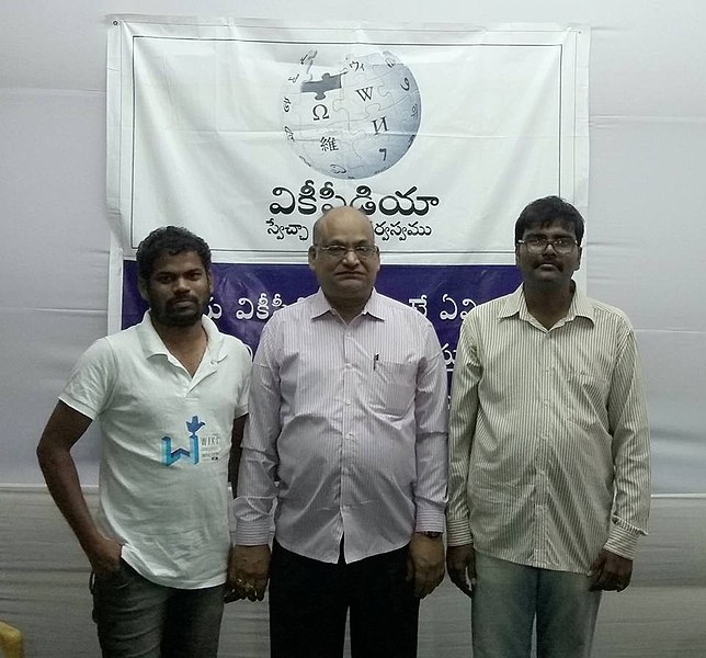 దస్త్రం:Telugu Wikipedians-Pranayraj Vangari, రహ్మానుద్దీన్ షేక్, JVRKPRASAD.jpg