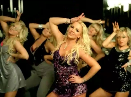 ไฟล์:Piece of Me music video by Britney Spears.jpg
