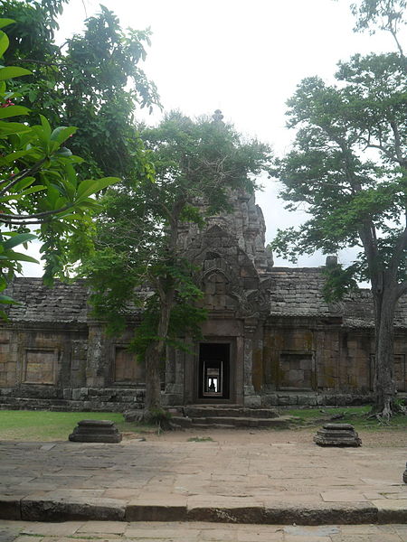 ไฟล์:Backward of Phanom Rung.jpg