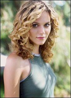 Dosya:Peyton Sawyer.jpg