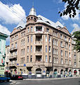 Будинок на розі з вулицею Фредра (вул. Фредра, 2)