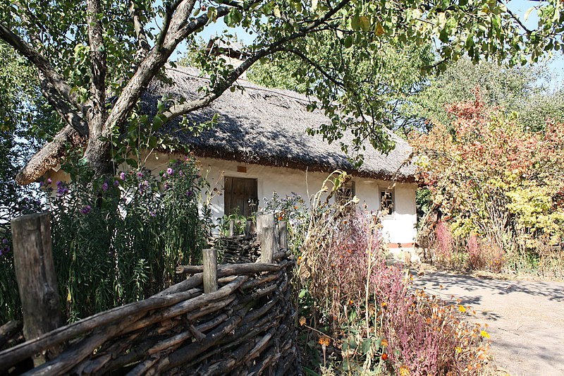 Файл:Житло Українська Хата с. Пирогове House Ukrainian hut.jpg