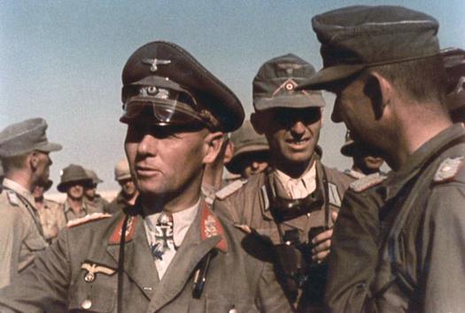 Tập tin:Rommel in Africa1941.jpg