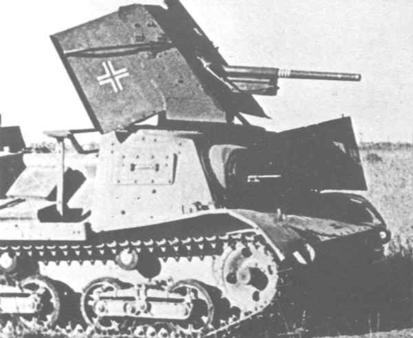 Tập tin:Komsomonlets t-20 with pak-36.jpg