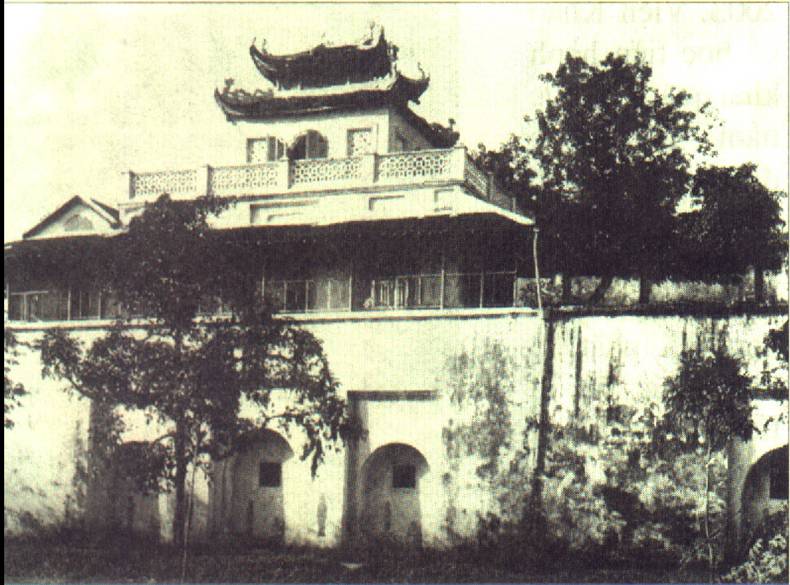 Tập tin:Thành cổ Hà Nội (20).jpg