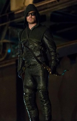 Tập tin:Arrow (Stephen Amell).jpg