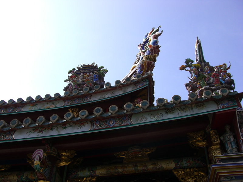 File:Eave BaoAn temple2.jpg