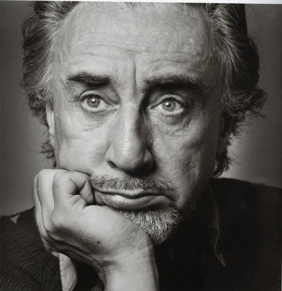 קובץ:Romain Gary.jpg