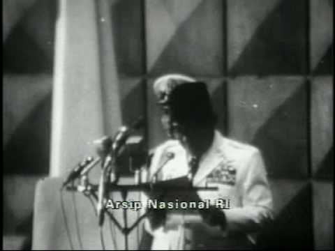 Berkas:Presiden Soekarno saat berpidato pada Sidang MPRS IV.PNG