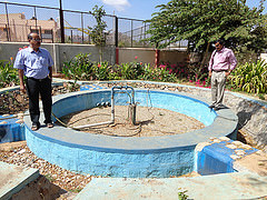 File:Borewell recharge at the Zila Panchayat Office.jpg