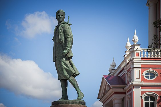 676. Памятник З.А. Космодемьянской, Тамбов Автор — Саня Новиков