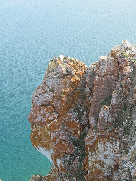 Файл:View-Olkhon-ShunteLevyi-Cape-WV.jpg