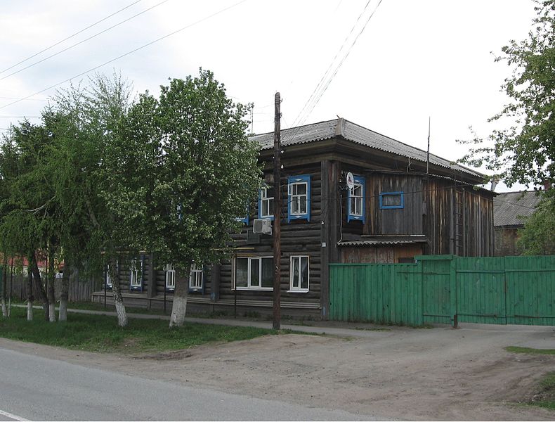 Файл:Yalutorovsk Svobody44.JPG