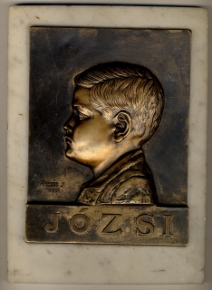 Fájl:Fehér József (1909 Zsolna- ), JÓZSI 1939 eo.ö.br. plakett 180X139 mm, márványon.jpg