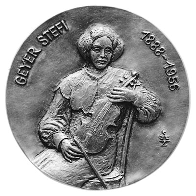 Fájl:Sz. egyed emma, Geyer Stefi, 2000, bronz, 115 mm.jpg