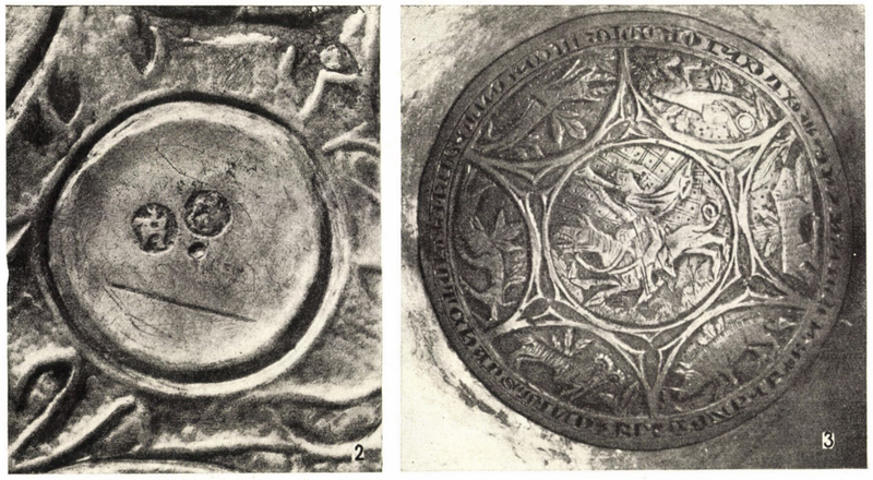 Fájl:A körmendi lelet 14-15. századi császéjének közepe két oldalról.png